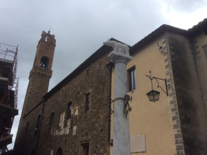 The Clock Tower that graces Palazzo dei Priori (the city's Town Hall), and the Gothic Loggia in Piazza del Popolo.